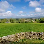 2 Bed In Lancaster Oc-53510 Holiday home