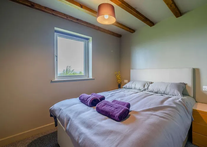 2 Bed In Lancaster Oc-53510 Ferienhaus