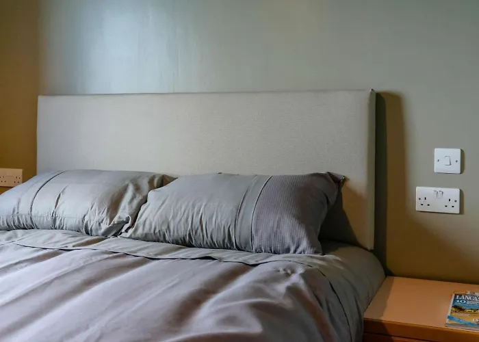 2 Bed In Lancaster Oc-53510 Ferienhaus *