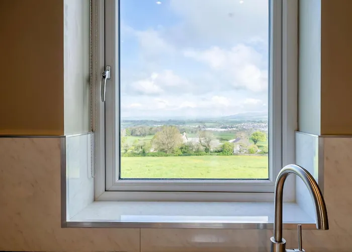 2 Bed In Lancaster Oc-53510